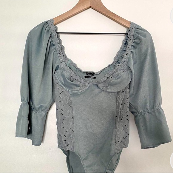 Urban Outfitters Bodysuit - Picture 2 of 3